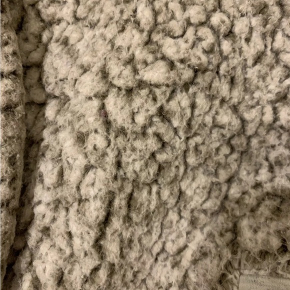 DYLAN By True Grit Gray Faux Fur Sherpa Vest XS - Picture 4 of 5